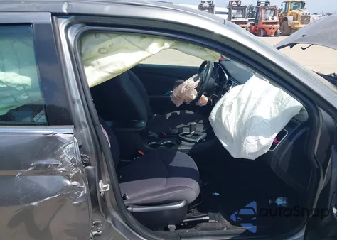 2012 Chrysler 200 Touring from USA, damaged, VIN 1C3CCBBB3CN298456